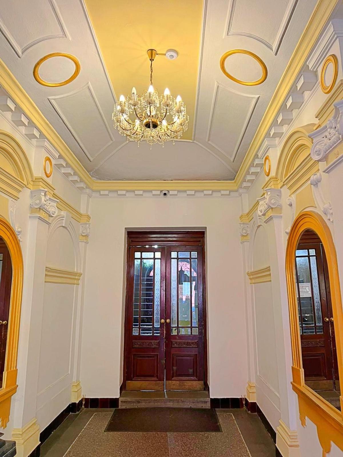 Mezonetovy Apartman V Centru Praha Bagian luar foto