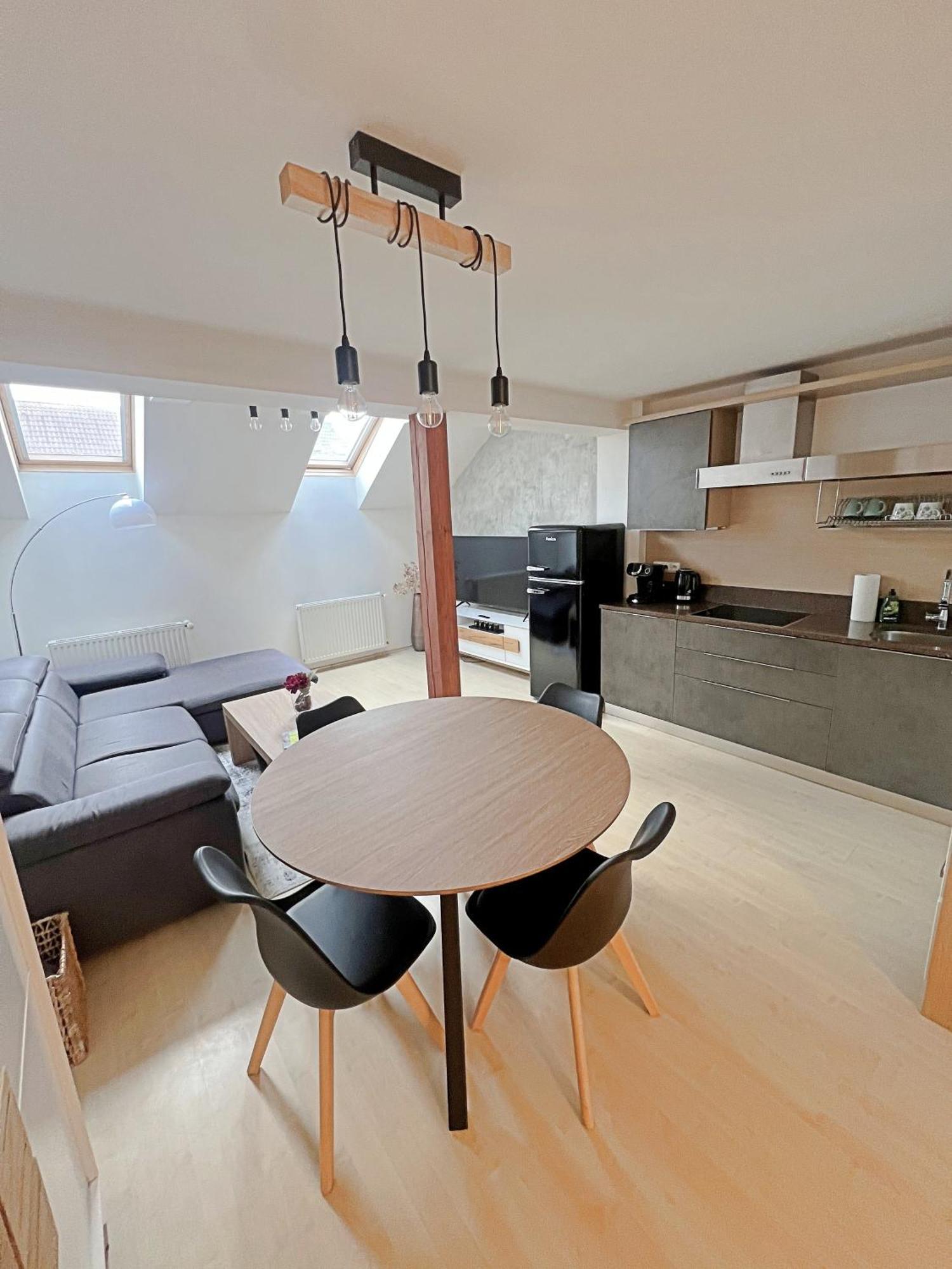 Mezonetovy Apartman V Centru Praha Bagian luar foto